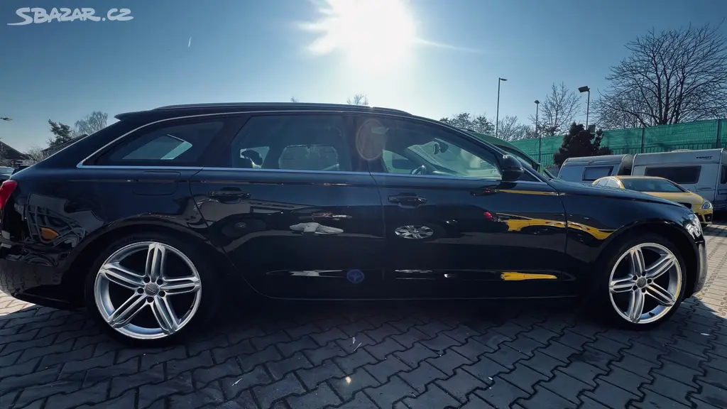 Audi A6 Avant 2,0TDi S-line 2013 manual CZ